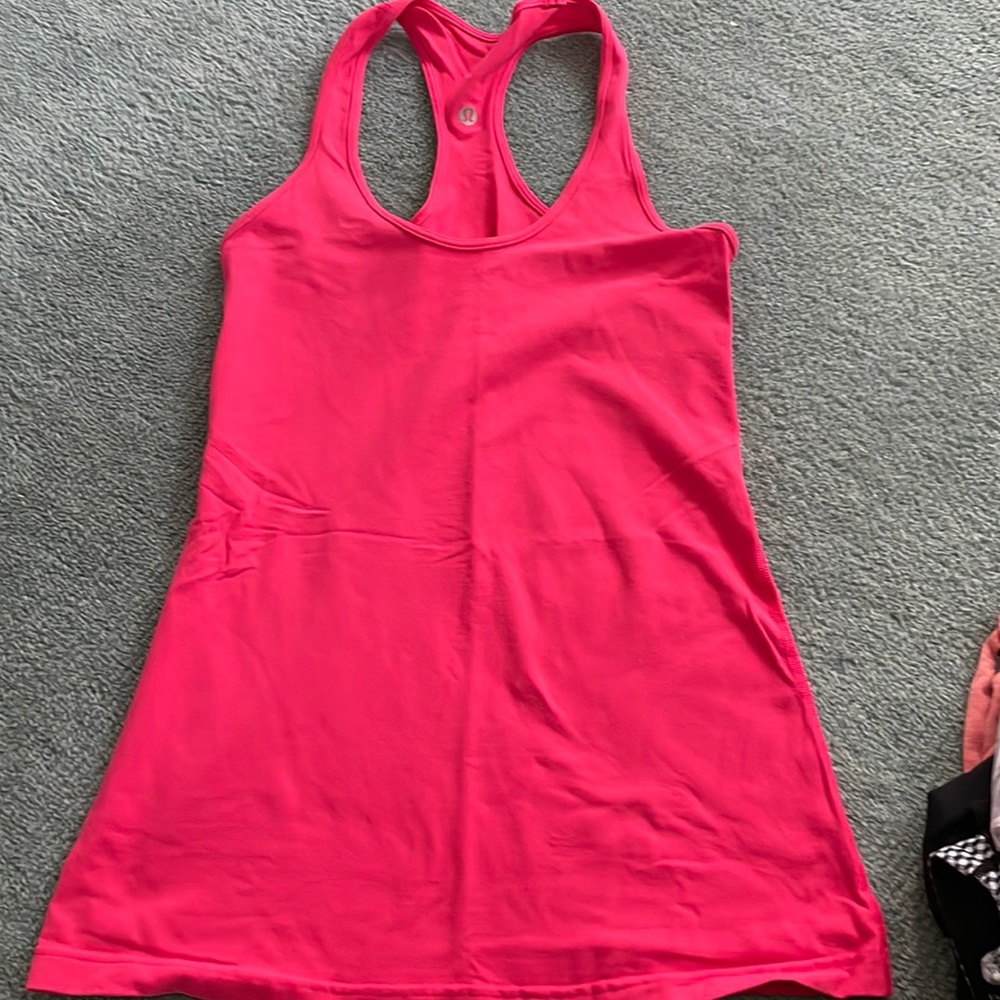 Lululemon tank